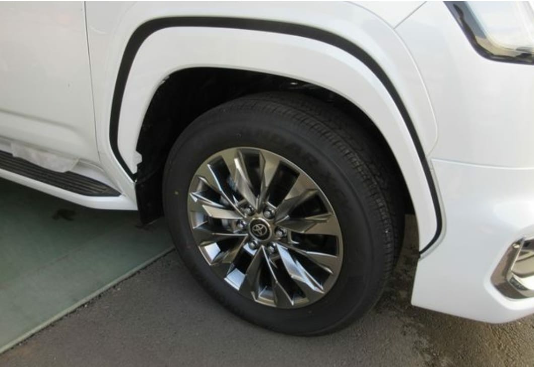 Land Cruiser