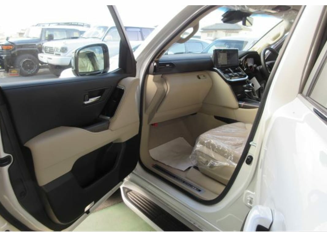Land Cruiser
