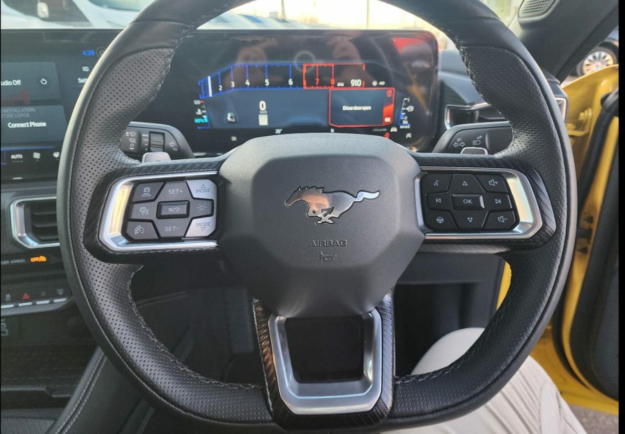 MUSTANG